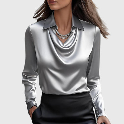 Gleura™ – Bluse mit Luxuriösem Glanz und Plissiertem Halsausschnitt