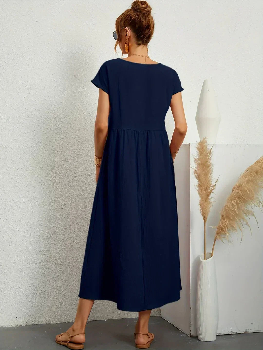Anna™ – Entspanntes & Stylishes Midikleid