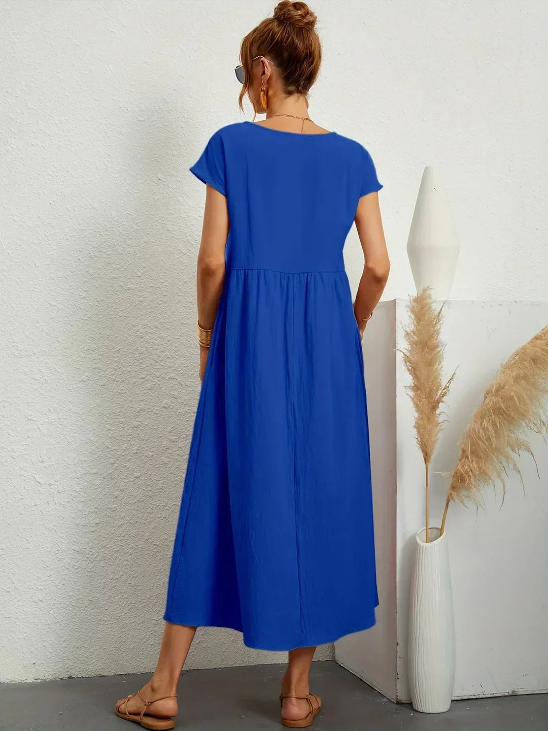 Anna™ – Entspanntes & Stylishes Midikleid