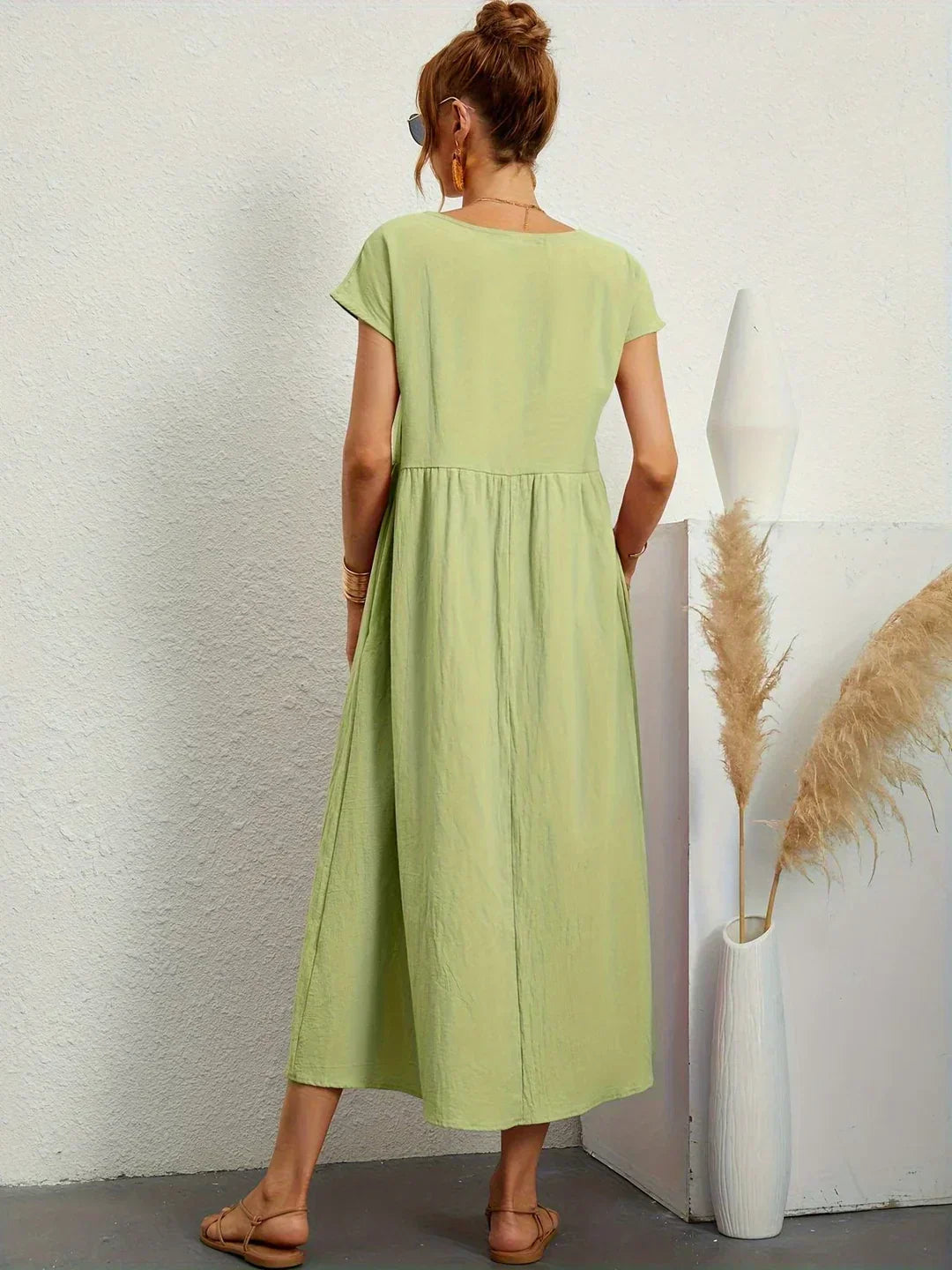 Anna™ – Entspanntes & Stylishes Midikleid