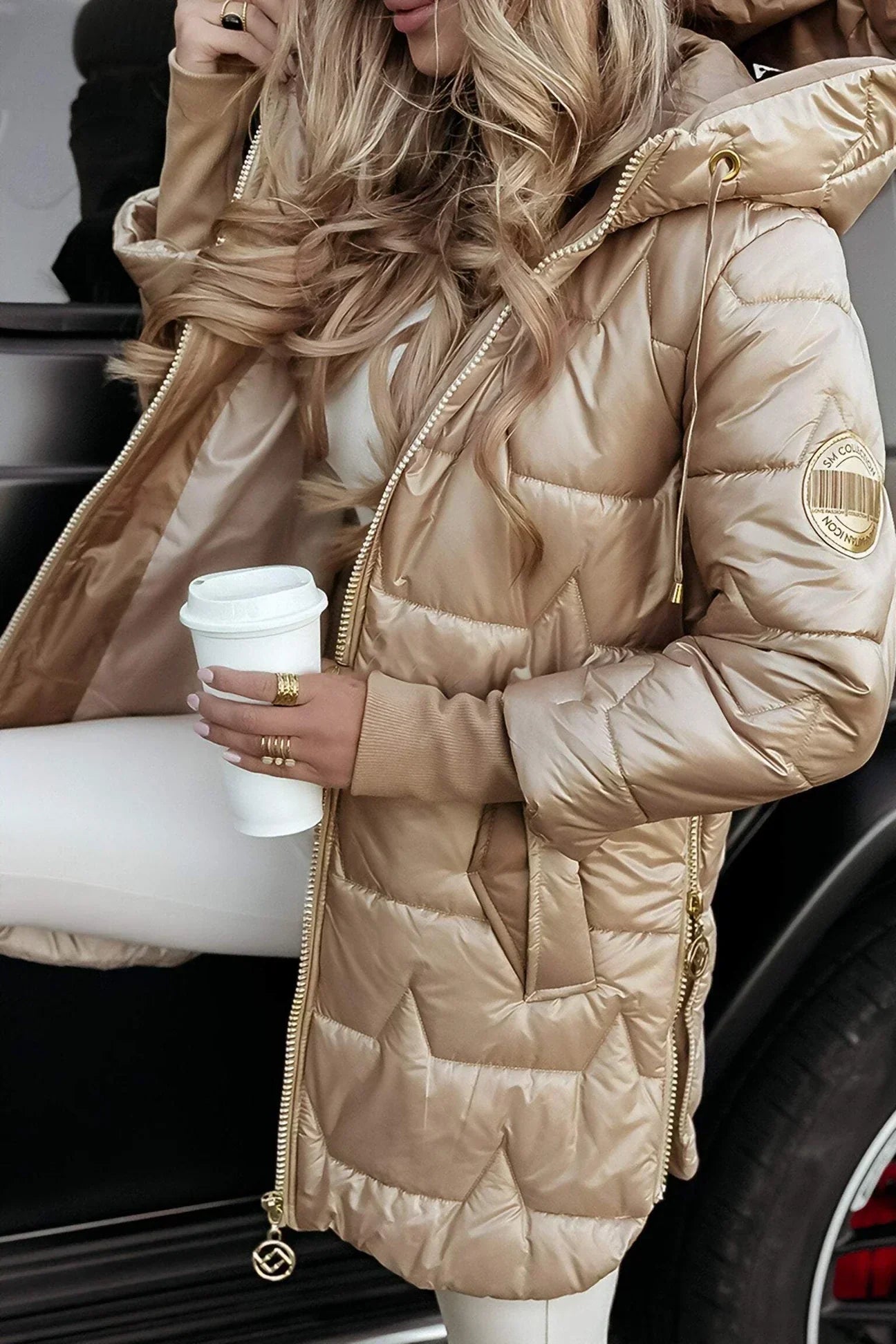 Chivelle™ - Elegante Winterjacke mit Kapuze und Futter
