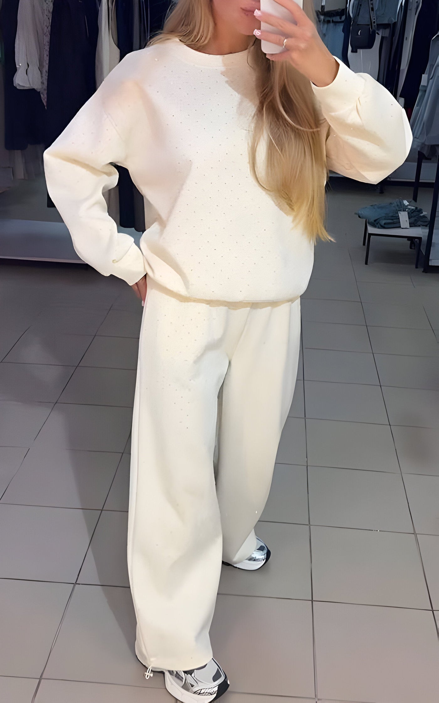 Sparkora™ - Lässiges Sweatshirt- und Hosen-Set mit Diamantdetails